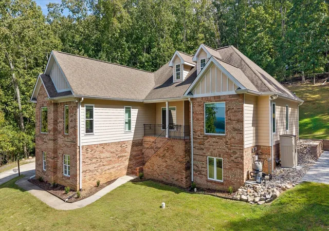 Photo 2 of Single family home for sale at 9768 Caseview Dr, Harrison, TN 37341 | MLS# 3611707 | Listing updated on 2026-10-05
