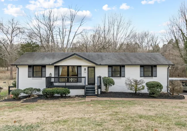 Photo 1 of Single family home for sale at 762 Rhonda Ln, Nashville, TN 37205 | MLS# 3611719 | Listing updated on 2026-10-07