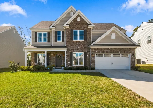 Photo 1 of Single family home for sale at 5035 Salient Dr, Spring Hill, TN 37174 | MLS# 3613135 | Listing updated on 2026-10-07