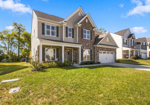 Photo 2 of Single family home for sale at 5035 Salient Dr, Spring Hill, TN 37174 | MLS# 3613135 | Listing updated on 2026-10-07