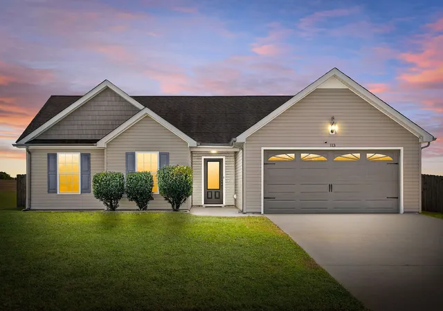 Photo 1 of Single family home for sale at 113 Bob White Trl, Oak Grove, KY 42262 | MLS# 3619456 | Listing updated on 2026-10-20