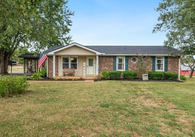 Single family home for sale at 14185 Central Pike, Mount Juliet, TN 37122 | MLS# 3612578