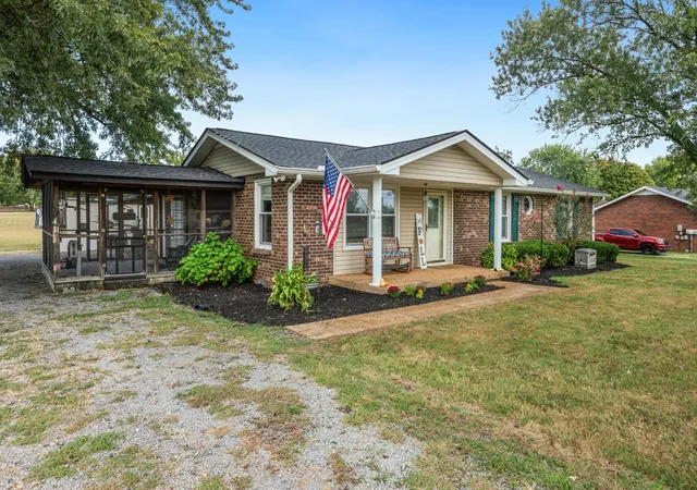 Photo 2 of Single family home for sale at 14185 Central Pike, Mount Juliet, TN 37122 | MLS# 3612578 | Listing updated on 2026-10-09