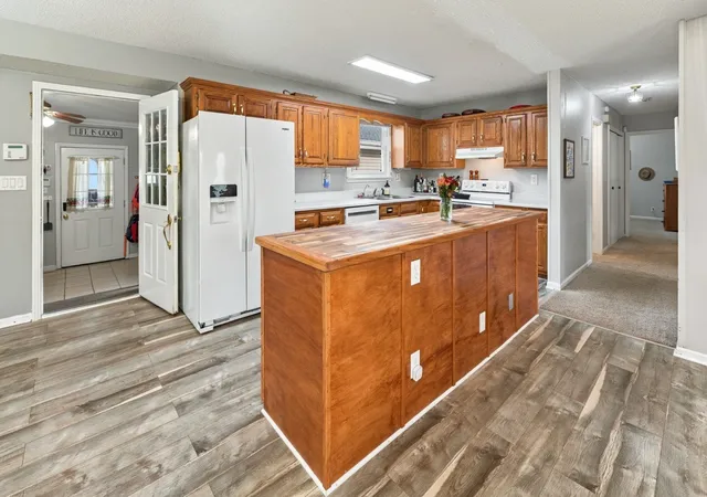 Photo 3 of Single family home for sale at 14185 Central Pike, Mount Juliet, TN 37122 | MLS# 3612578 | Listing updated on 2026-10-09
