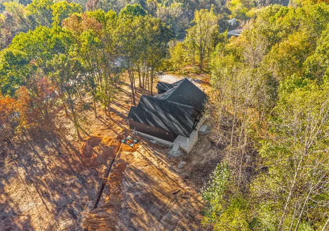 Photo 4 of Single family home for sale at 2638 Moody Rd, Clarksville, TN 37040 | MLS# 3626745 | Listing updated on 2026-10-28