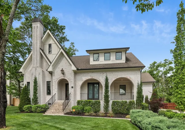 Photo 1 of Mansion for sale at 4427 Lealand Ln, Nashville, TN 37204 | MLS# 3615460 | Listing updated on 2026-10-09