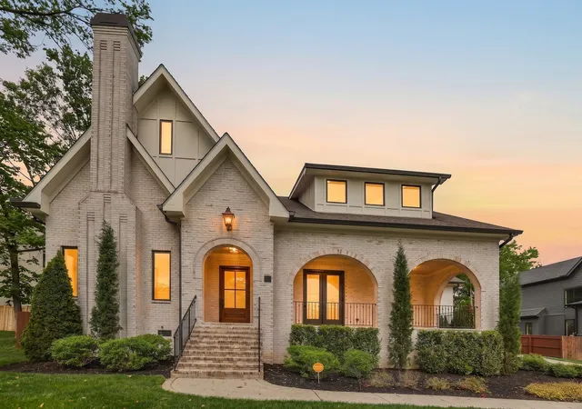 Photo 2 of Mansion for sale at 4427 Lealand Ln, Nashville, TN 37204 | MLS# 3615460 | Listing updated on 2026-10-09