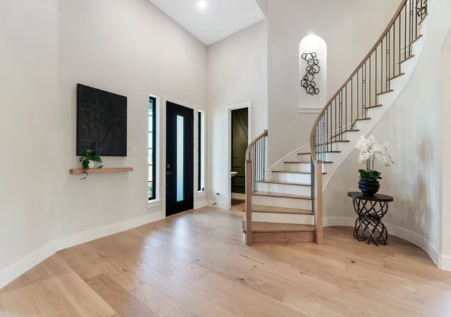 Photo 2 of Single family home for sale at 9550 Loyola Dr, Brentwood, TN 37027 | MLS# 3611748 | Listing updated on 2026-10-05