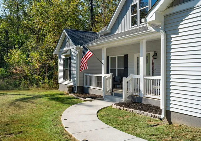 Photo 4 of Single family home for sale at 7862 Bill Moss Rd, White House, TN 37188 | MLS# 3619199 | Listing updated on 2026-10-23
