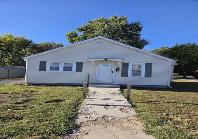 Photo 1 of Single family home for sale at 147 Means Ave, Hopkinsville, KY 42240 | MLS# 3611783 | Listing updated on 2026-10-05