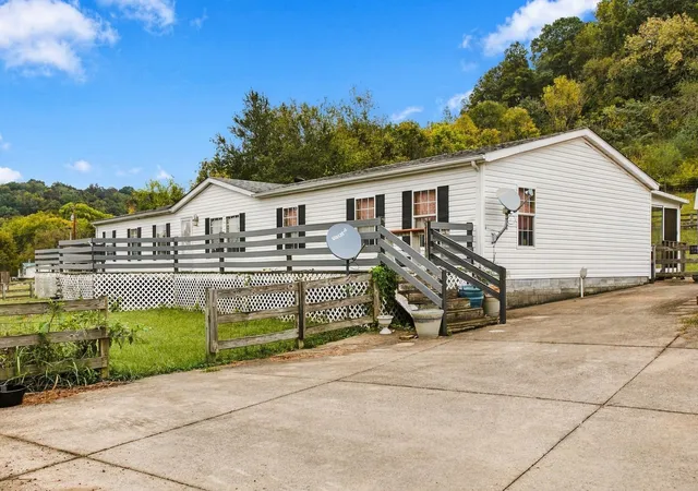 Photo 3 of Land for sale at 8639 King Holw Rd, Mount Pleasant, TN 38474 | MLS# 3611766 | Listing updated on 2026-10-05