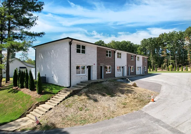 Photo 3 of Townhouse for sale at 5260 Northside Dr Nw #2, Cleveland, TN 37312 | MLS# 3612027 | Listing updated on 2026-10-06