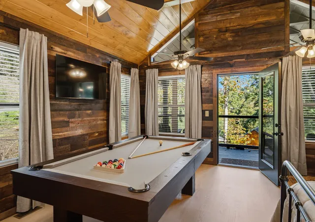 Photo 3 of Single family home for sale at 253 Silverbell Ln, Gatlinburg, TN 37738 | MLS# 3619062 | Listing updated on 2026-10-10