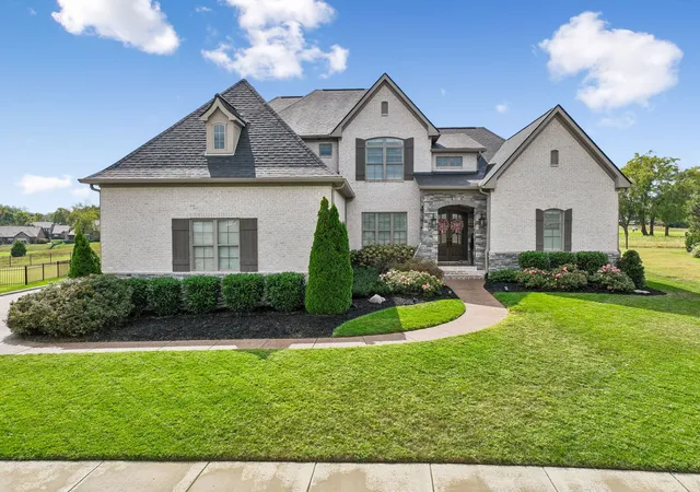 Single family home for sale at 1504 Foxland Blvd, Gallatin, TN 37066 | MLS# 3611860