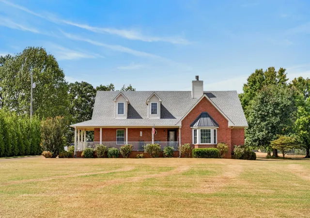 Photo 1 of Single family home for sale at 106 Ewing Dr, Portland, TN 37148 | MLS# 3612132 | Listing updated on 2026-10-07