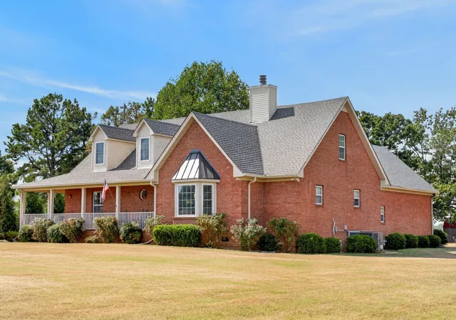 Photo 2 of Single family home for sale at 106 Ewing Dr, Portland, TN 37148 | MLS# 3612132 | Listing updated on 2026-10-07