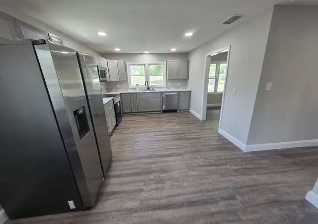 Photo 3 of Single family home for sale at 4866 Hwy 41a S, Clarksville, TN 37043 | MLS# 3612452 | Listing updated on 2026-10-08