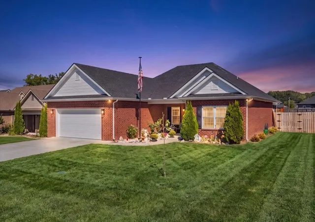 Photo 1 of Single family home for sale at 252 Spring Breeze Dr, Tullahoma, TN 37388 | MLS# 3615500 | Listing updated on 2026-10-09