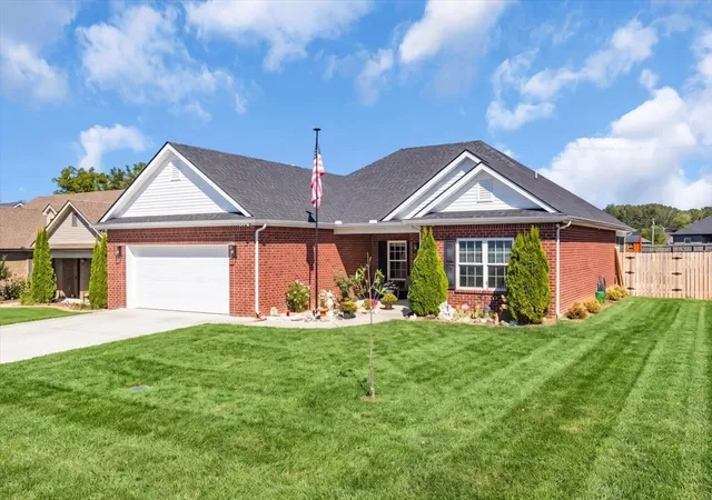 Photo 3 of Single family home for sale at 252 Spring Breeze Dr, Tullahoma, TN 37388 | MLS# 3615500 | Listing updated on 2026-10-09