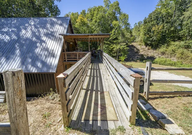 Photo 1 of Single family home for sale at 425 Stockard St, Waynesboro, TN 38485 | MLS# 3611827 | Listing updated on 2026-10-07