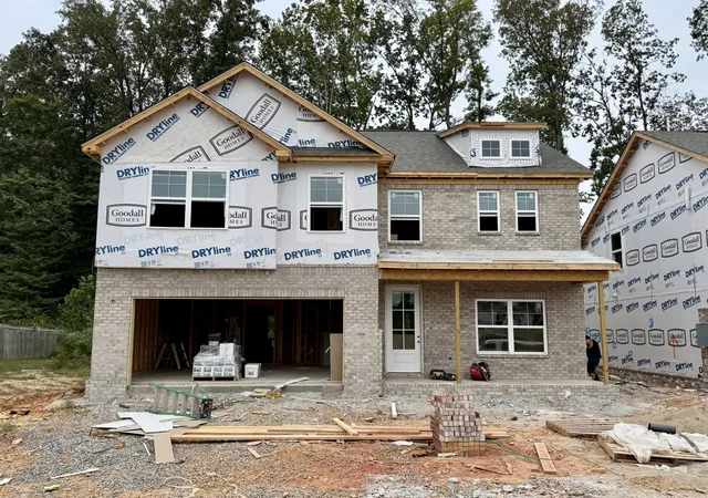 Photo 1 of Single family home for sale at 221 Hampshire Way, White House, TN 37188 | MLS# 3612973 | Listing updated on 2026-10-07