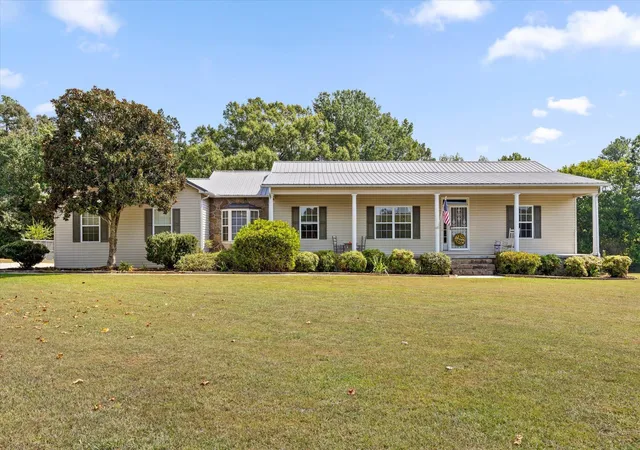Photo 1 of Single family home for sale at 188 Valley Rd, Chatsworth, GA 30705 | MLS# 3611867 | Listing updated on 2026-10-29