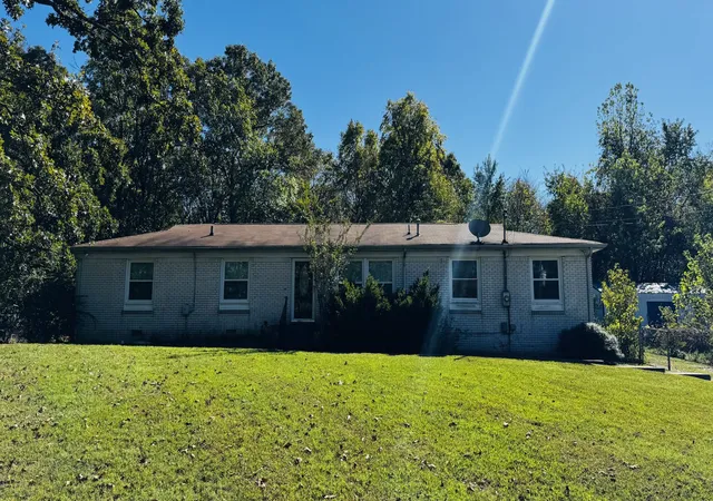 Photo 1 of Single family home for sale at 115 Ravenwood Cir, Dickson, TN 37055 | MLS# 3612320 | Listing updated on 2026-10-06