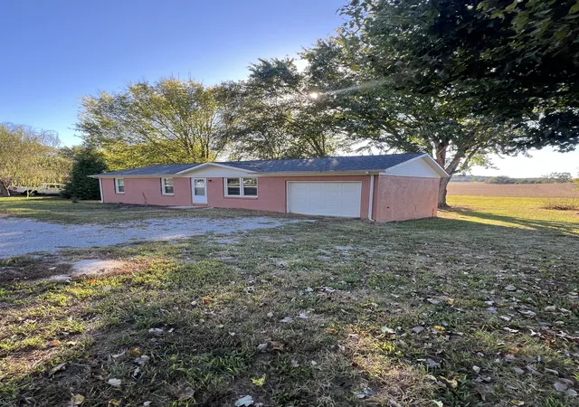 Photo 2 of Single family home for sale at 267 Royal Dr, Rock Island, TN 38581 | MLS# 3611889 | Listing updated on 2026-10-07