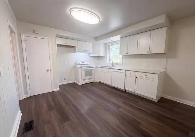 Photo 1 of Single family home for sale at 561 Augusta Dr, Hermitage, TN 37076 | MLS# 3611890 | Listing updated on 2026-10-05