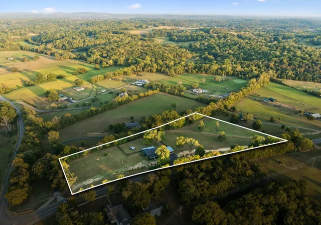 Photo 1 of Land for sale at 2325 Lewisburg Pike, Franklin, TN 37064 | MLS# 3611958 | Listing updated on 2026-10-05