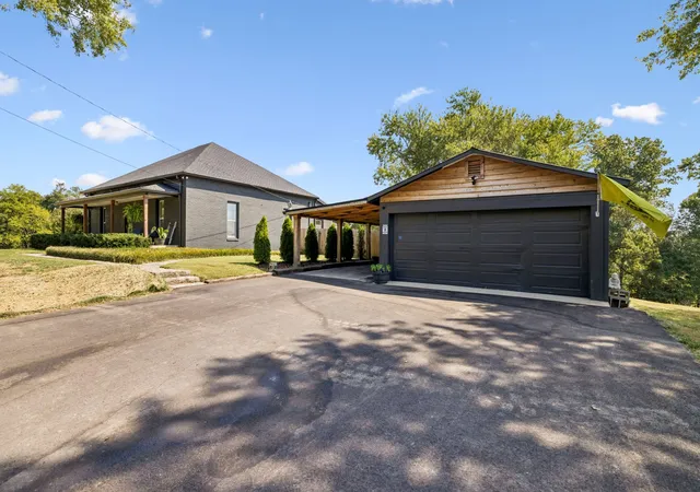 Photo 3 of Land for sale at 2325 Lewisburg Pike, Franklin, TN 37064 | MLS# 3611958 | Listing updated on 2026-10-05