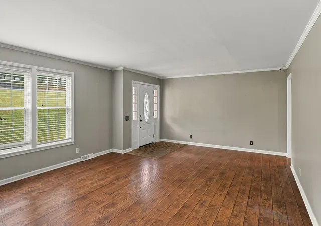 Photo 3 of Single family home for sale at 104 Trout Valley Dr, Hendersonville, TN 37075 | MLS# 3611926 | Listing updated on 2026-10-06