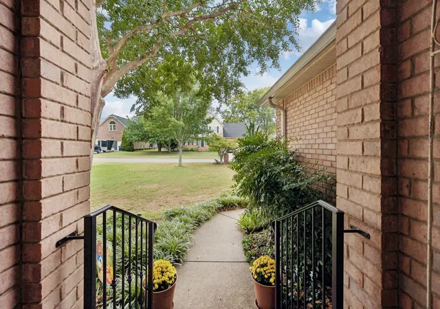 Photo 3 of Single family home for sale at 406 Shadowood Dr, Smyrna, TN 37167 | MLS# 3615083 | Listing updated on 2026-10-09