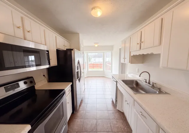Photo 2 of Single family home for sale at 5002 Hectare Ln, La Vergne, TN 37086 | MLS# 3611927 | Listing updated on 2026-10-05