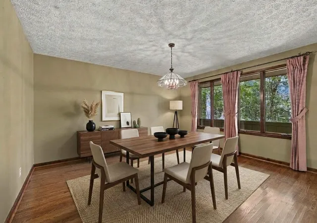 Photo 3 of Single family home for sale at 724 Pine Hl Ln, Nashville, TN 37221 | MLS# 3620202 | Listing updated on 2026-10-27