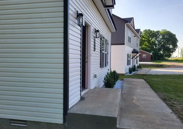 Photo 1 of Multi family home for sale at 1580 Thompsonville Ln, Oak Grove, KY 42262 | MLS# 3611998 | Listing updated on 2026-10-06