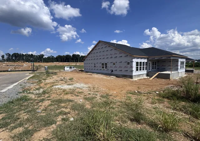Photo 2 of Single family home for sale at 2236 Headwaters Dr, Spring Hill, TN 37174 | MLS# 3618708 | Listing updated on 2026-10-09
