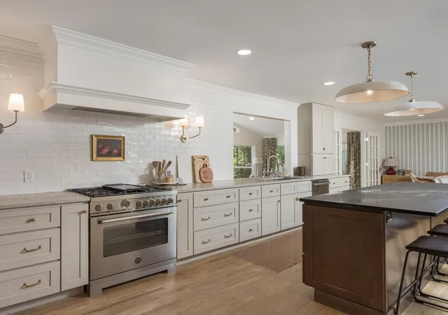 Photo 3 of Single family home for sale at 4 Windy Way, Signal Mountain, TN 37377 | MLS# 3611992 | Listing updated on 2026-10-05