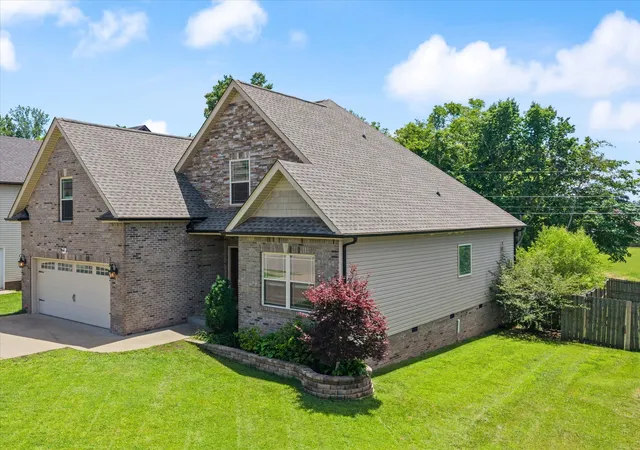 Photo 1 of Single family home for sale at 1496 Amberley Dr, Clarksville, TN 37043 | MLS# 3612717 | Listing updated on 2026-10-07