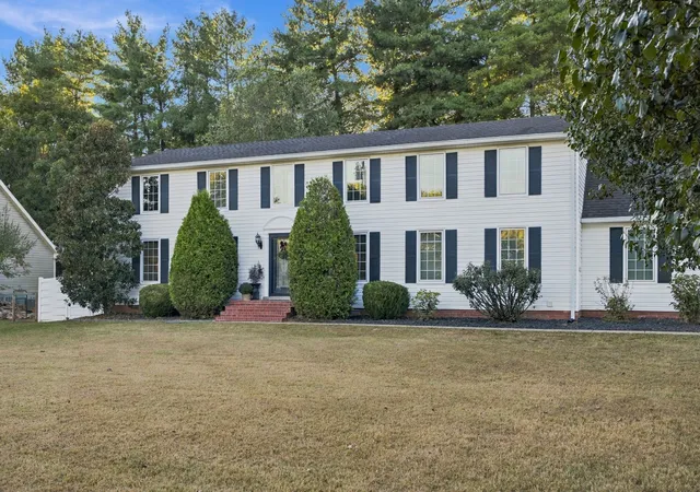 Photo 3 of Single family home for sale at 1111 Rutledge Dr, Rockvale, TN 37153 | MLS# 3615282 | Listing updated on 2026-10-09