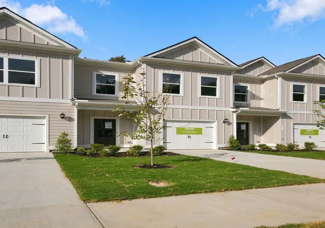 Photo 3 of Townhouse for sale at 136 Ironhorse Way, Dickson, TN 37055 | MLS# 3612009 | Listing updated on 2026-10-05