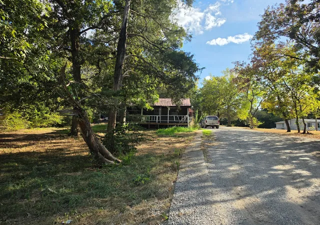 Photo 1 of Single family home for sale at 327 Jefferson Pike, La Vergne, TN 37086 | MLS# 3612026 | Listing updated on 2026-10-06