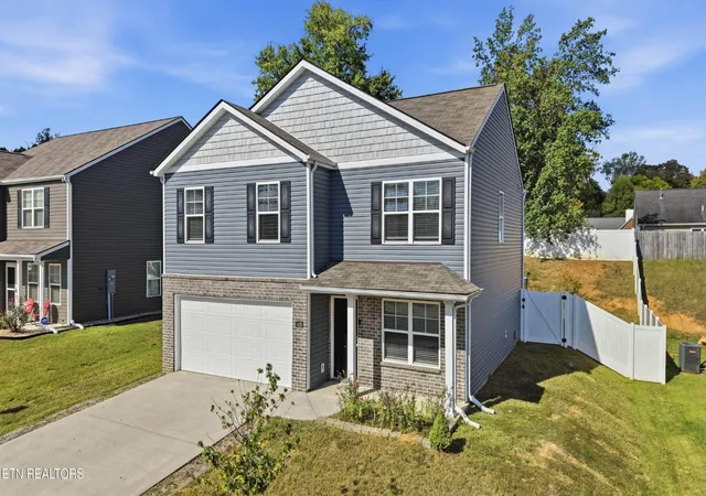 Photo 2 of Single family home for sale at 1428 Ridge Est Dr, Athens, TN 37303 | MLS# 3615174 | Listing updated on 2026-10-08