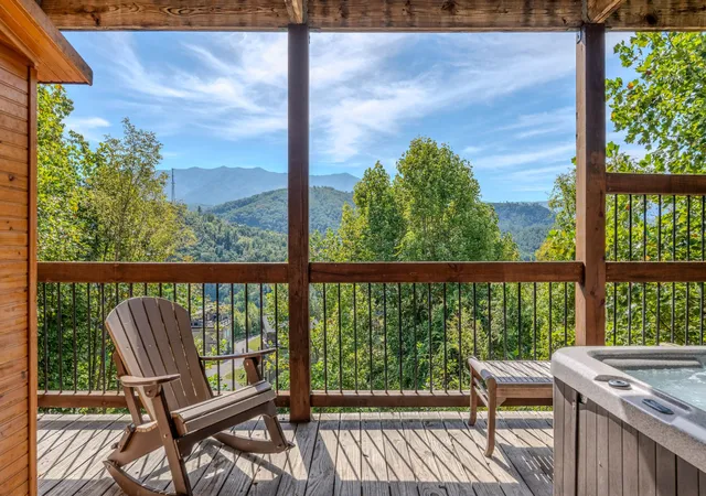 Photo 2 of Single family home for sale at 302 Pinnacle Dr, Gatlinburg, TN 37738 | MLS# 3612030 | Listing updated on 2026-10-06
