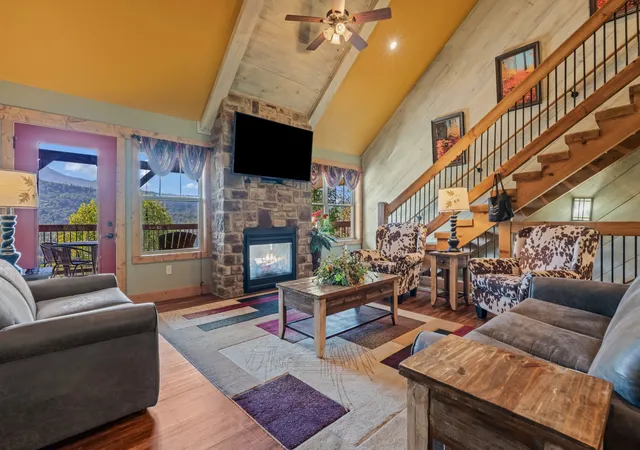 Photo 4 of Single family home for sale at 302 Pinnacle Dr, Gatlinburg, TN 37738 | MLS# 3612030 | Listing updated on 2026-10-06