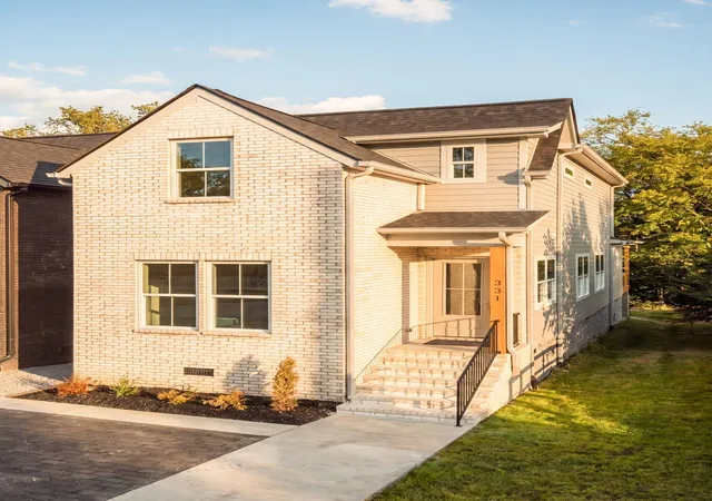 Photo 3 of Single family home for sale at 331 Queen Ave, Nashville, TN 37207 | MLS# 3612038 | Listing updated on 2026-10-10