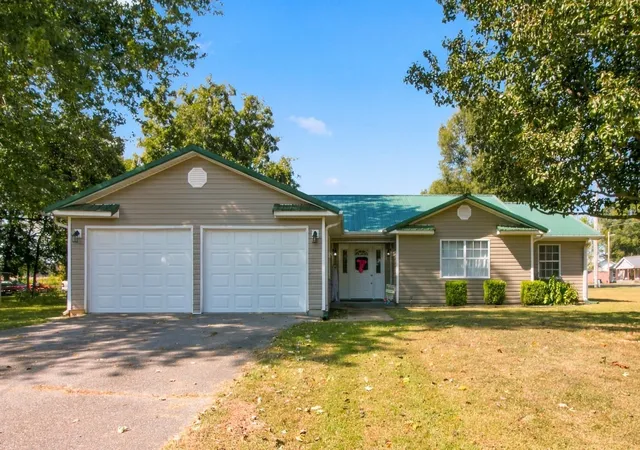 Photo 1 of Single family home for sale at 8877 Highway 436, Mc Kenzie, TN 38201 | MLS# 3612367 | Listing updated on 2026-10-06