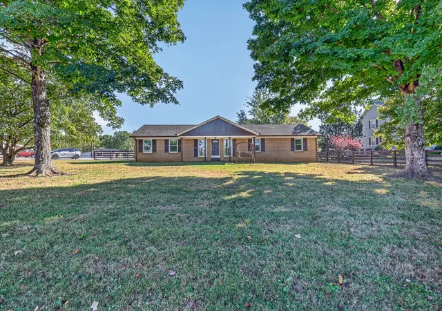 Photo 2 of Single family home for sale at 1531 Frye Rd, Columbia, TN 38401 | MLS# 3619475 | Listing updated on 2026-10-19