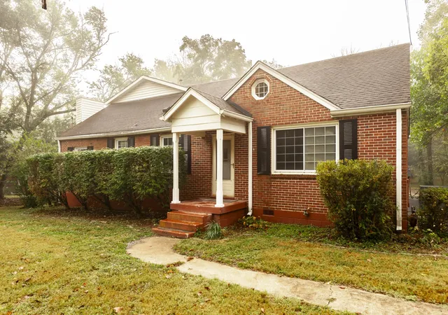 Photo 2 of Single family home for sale at 415 Moss Trl, Goodlettsville, TN 37072 | MLS# 3620733 | Listing updated on 2026-10-18