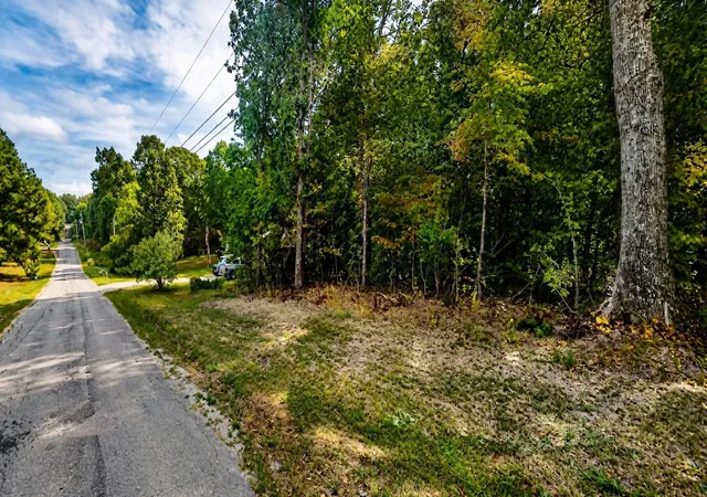 Photo 1 of Land for sale at 0 Gray Fox Dr, Crossville, TN 38571 | MLS# 3612064 | Listing updated on 2026-10-07